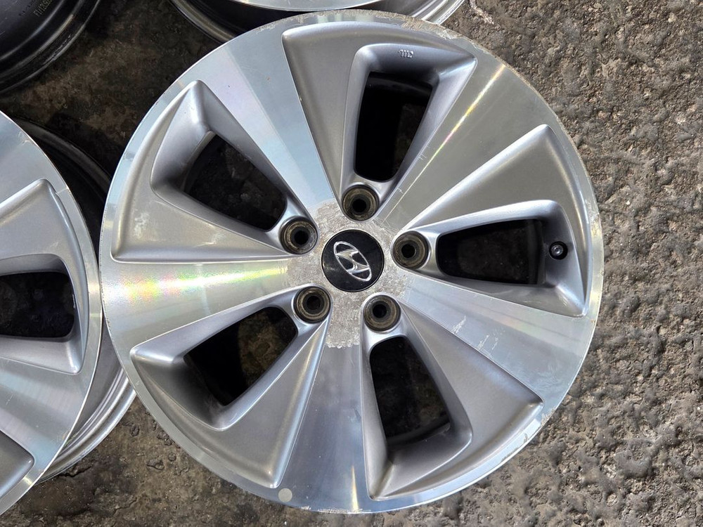 yf소나타 하이브리드 17인치휠 pcd114.3 k5 그랜저 아반떼 그랜저 k7 등 이미지