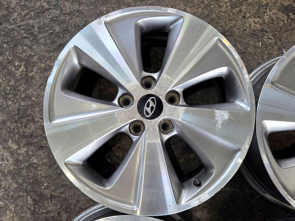 yf소나타 하이브리드 17인치휠 pcd114.3 k5 그랜저 아반떼 그랜저 k7 등 이미지