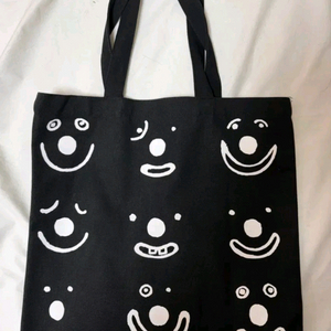 꼬르소꼬모 윤여정 에코백