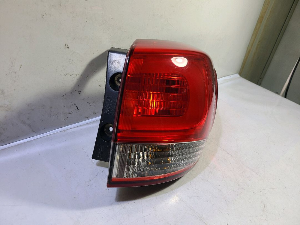 올뉴카렌스 테일램프/데루등/후미등 조수석 (92402-A4) 이미지