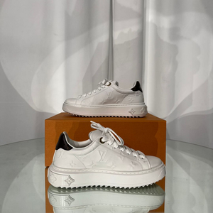 [정품] 루이비통 모노그램 타임아웃 스니커즈 34사이즈