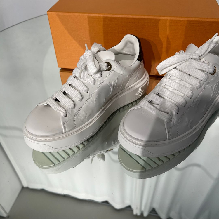 [정품] 루이비통 모노그램 타임아웃 스니커즈 34사이즈--2