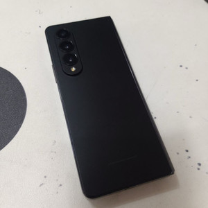 갤럭시폴드4 256기가 잔상 없어요