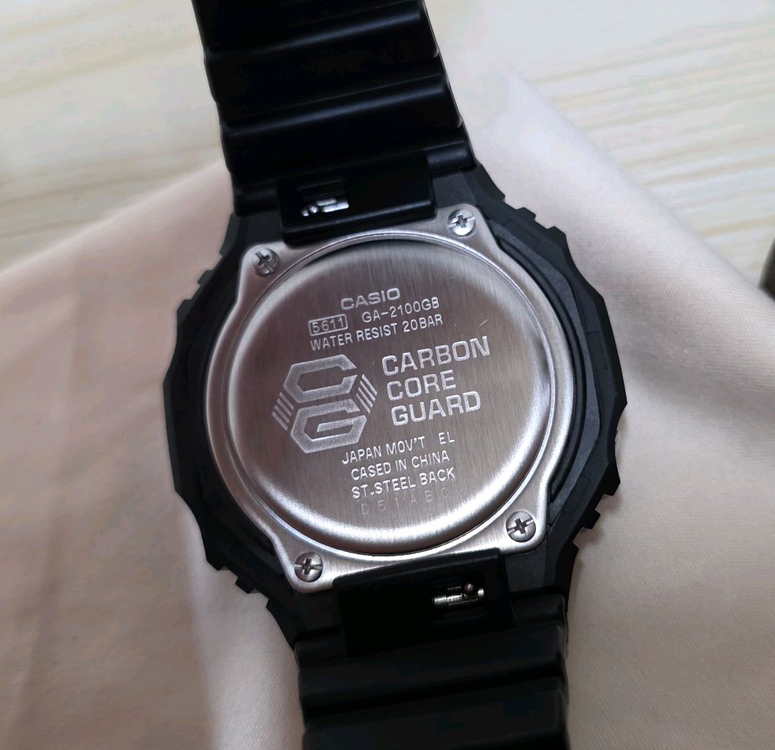 지샥. GA-2100GB-1ADR.--2