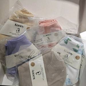 코니 턱받이 5종 선물세트 팝니다