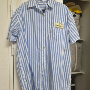 살롱드욘 스트라이프 셔츠 드레스 판매 합니다