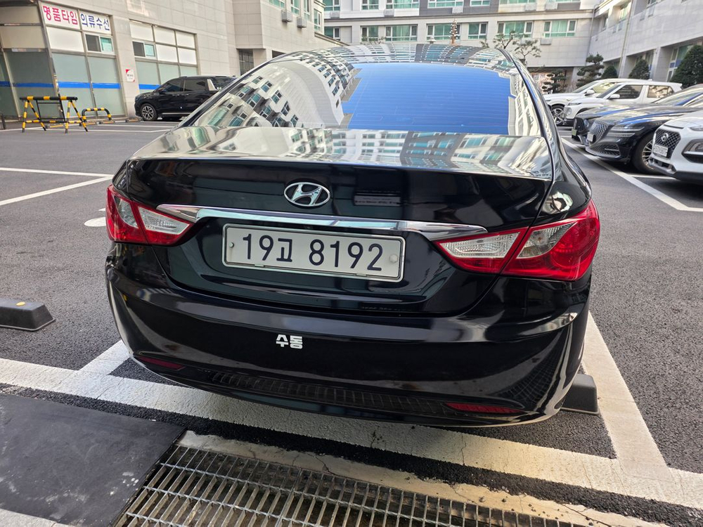 2010 YF소나타 LPi 수동 5단--4