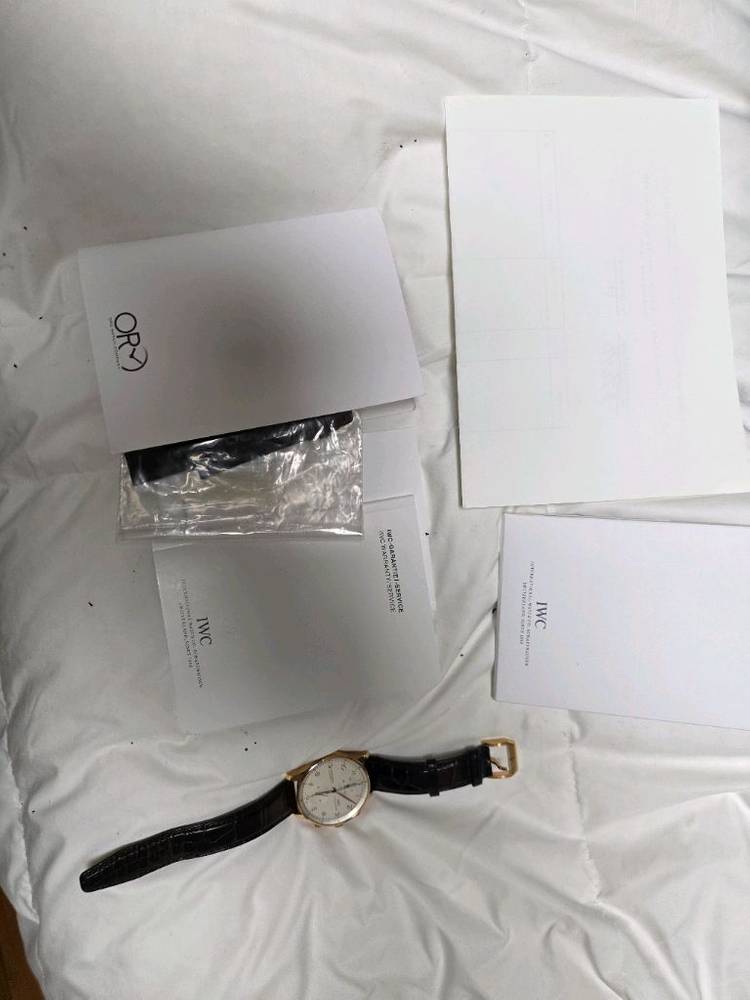 iwc 크로노그래프 시계 이미지