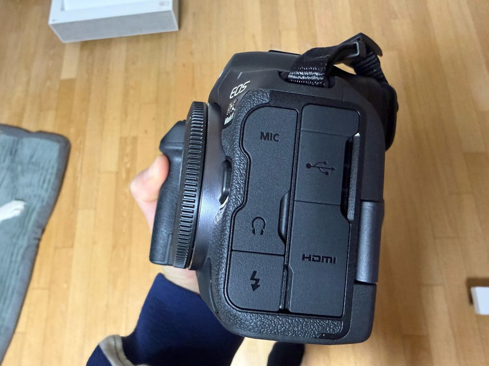 캐논 EOS R5 MARK 2--5