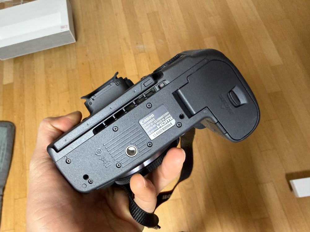 캐논 EOS R5 MARK 2--8