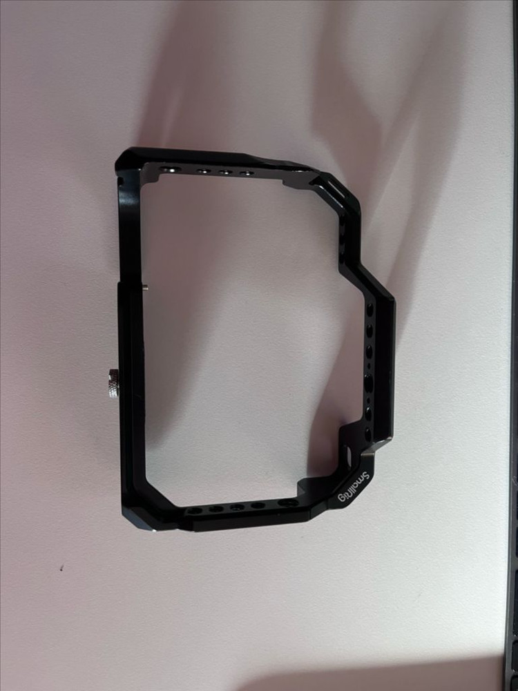 스몰리그 2982 캐논 R5,R6 케이지 팔아요.--1