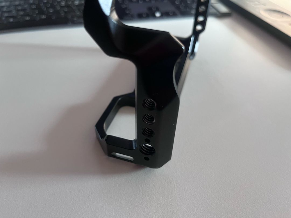 스몰리그 2982 캐논 R5,R6 케이지 팔아요.--5