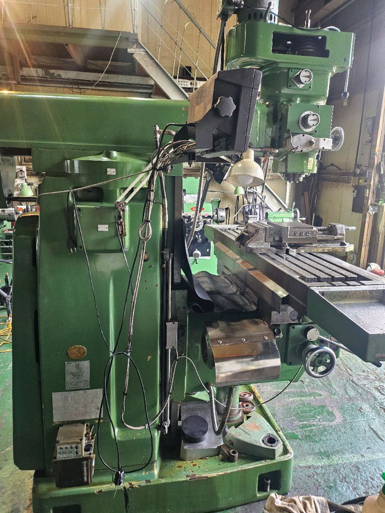 범용밀링 복합밀링 흥환밀링 x축 1350 테이블 이미지