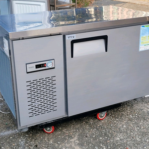 그랜드우성 1200테이블냉장고 23년식 이미지