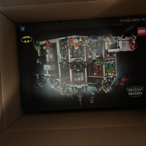 레고 76300 배트맨 DC 아캄 어사일럼 미개봉 신제품