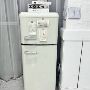쿠잉 레트로 냉장고 크림 115L