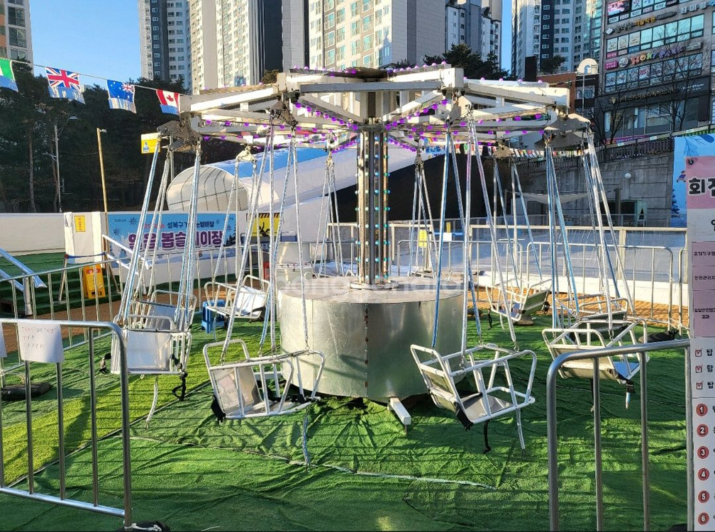 어린이집 유치원 무궤도 기차, 회전그네, 바이킹 놀이기구 대여 이미지