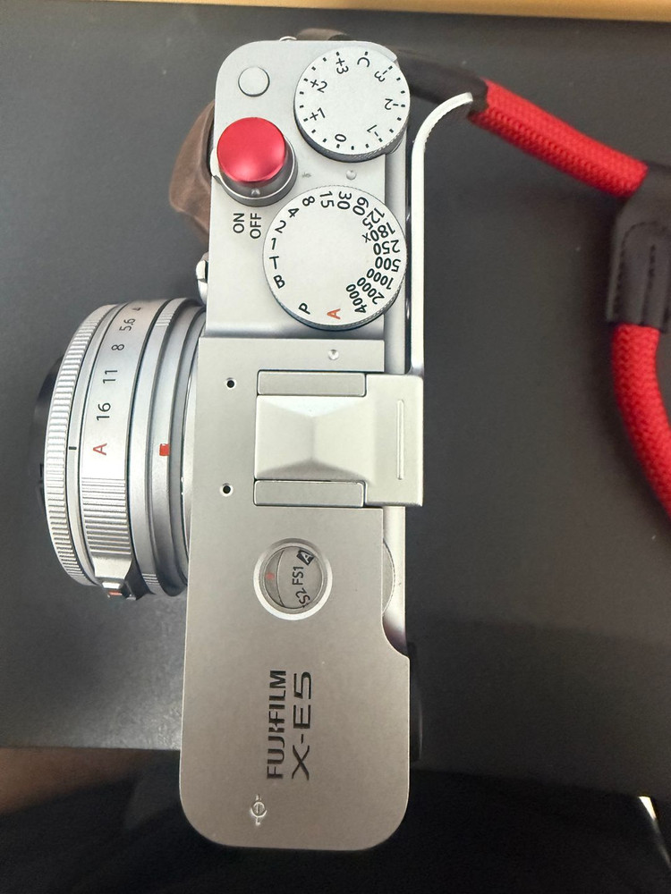 X-E5 카메라 풀박스 실버렌즈킷 92컷 ,악세서리 모두 포함--1