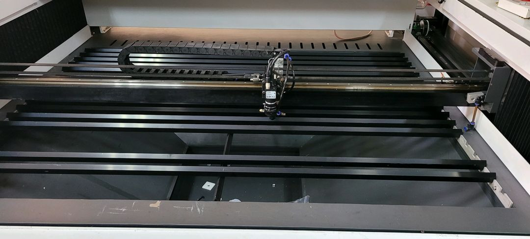 CO2 비전 레이저 커팅기--1