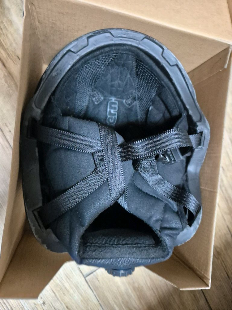 번 (bern) 주니어 스노우보드/스키 헬멧 이미지