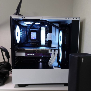 게이밍 데스크탑 팝니다(I7 11700/32GB/2TB/RTX3080 10GB)