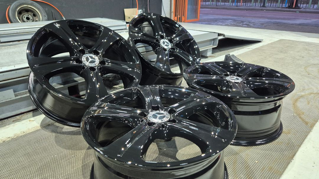 벤츠 E클래스 18인치 W213 블랙 중고 휠 팝니다.--6