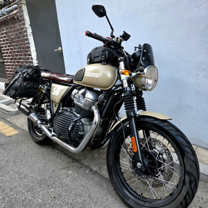 로얄엔필드 인터셉터 650 21년식 풀튜닝,구변완료