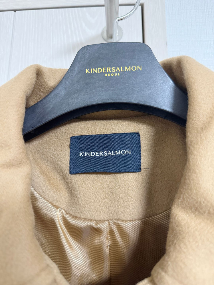 [FREE] 킨더살몬 캐시미어 싱글 코트 카멜 이미지