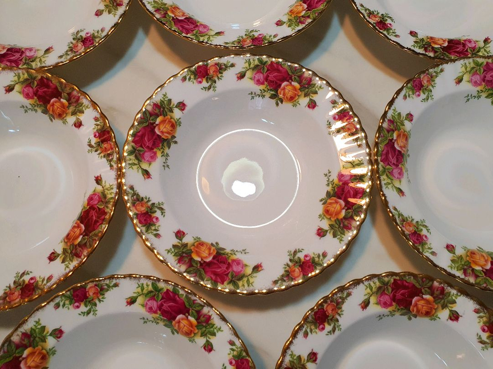 빈티지 영국 로얄알버트 황실장미 림스볼20cm개당값--2