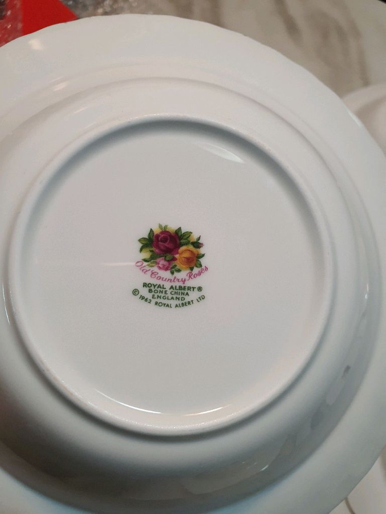 빈티지 영국 로얄알버트 황실장미 림스볼20cm개당값--6