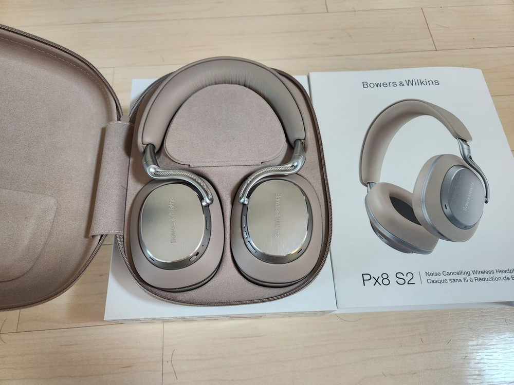 B&W PX8 S2 헤드폰 판매합니다.--0
