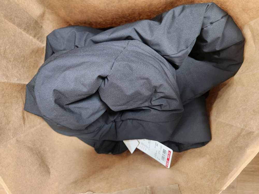 유니클로 심리스 다운패딩 L사이즈 블랙 새 상품팝니다--1