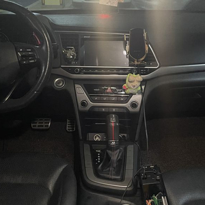 17년식 아반떼 AD 밸류 플러스 모델 팝니다.