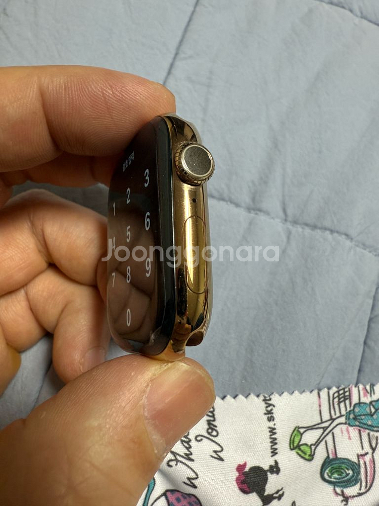 애플워치10 티타늄 골드 셀룰러 46mm--6