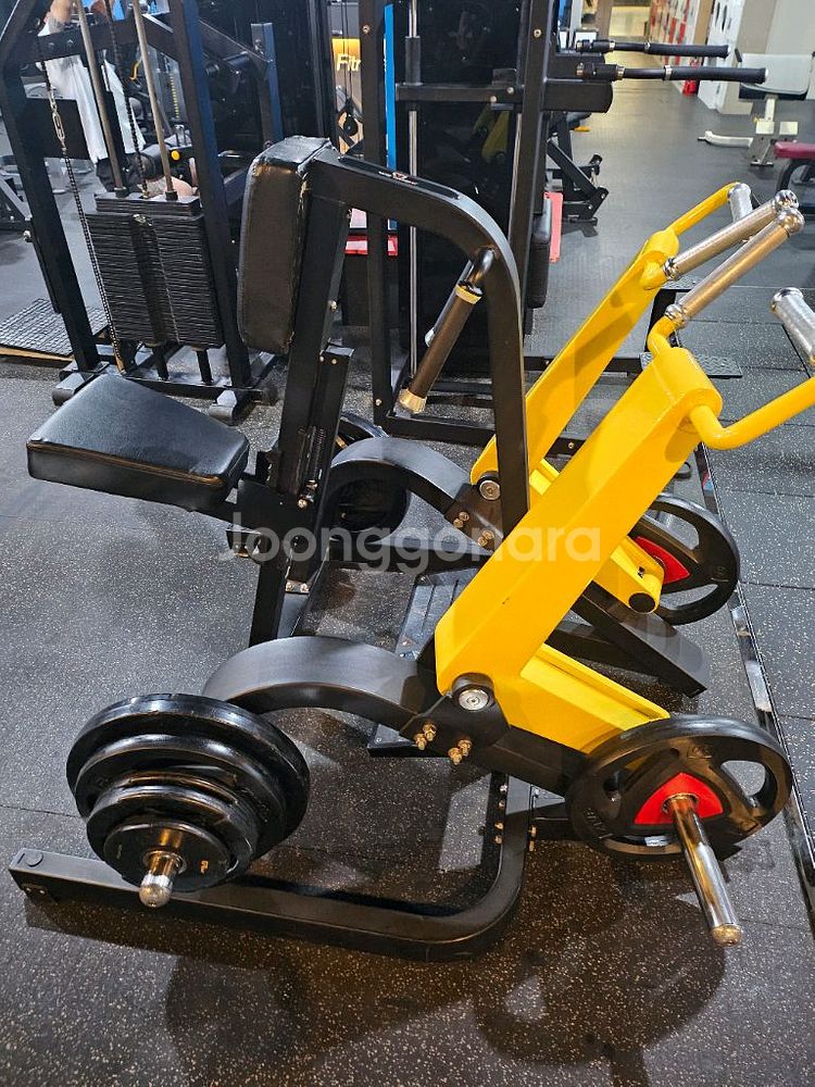 기구교체로 헬스기구머신 미들로우 저렴하게 판매합니다--1