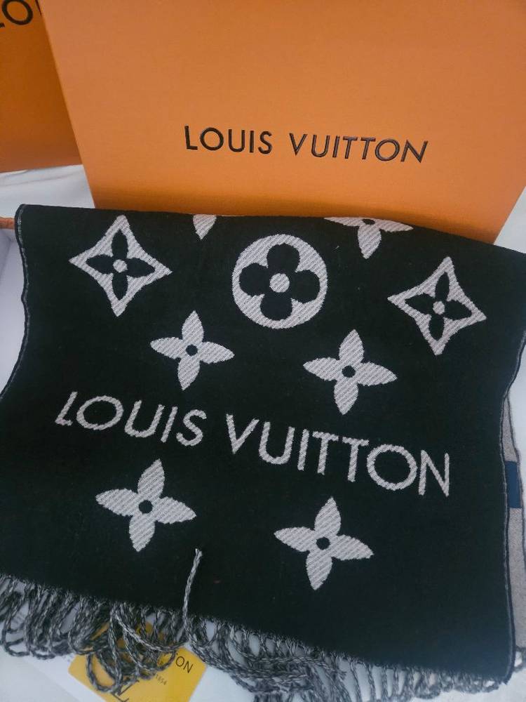 루이비통 머플러--1