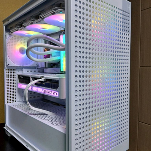 컴퓨터(9800X3d + 5080) 9005 BTF모델