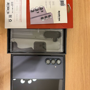 갤럭시 폴드7 512GB 블랙 자급제(외관+배터리 올교체) 팝니다