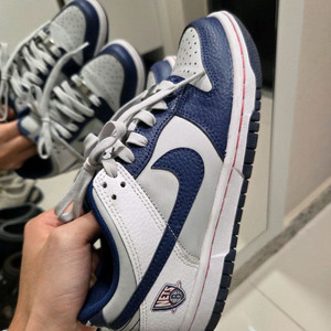 농구화 네이비/화이트 컬러웨이