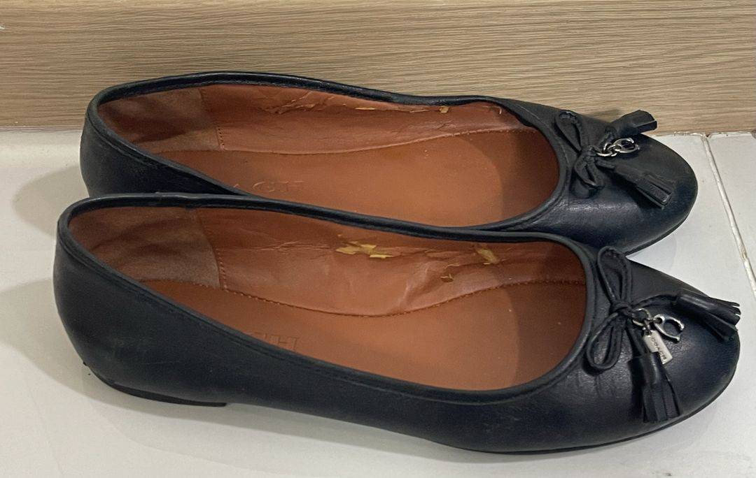 코치 여성 태슬 플랫 단화 정품 팝니다--2