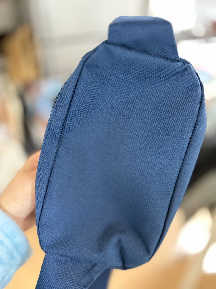 아디다스 힙색백 네이비 새거 이미지