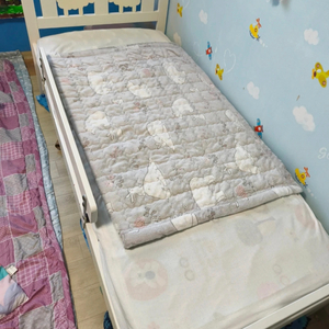 상태좋은 아이침대 / 이케아 크리테르 침대프레임 + 매트리스 세트