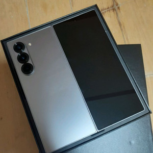 갤럭시Z폴드6 256G 개봉새것급