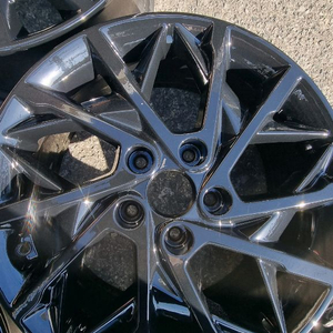 17인치 더뉴 아반떼 AD 순정휠 이미지