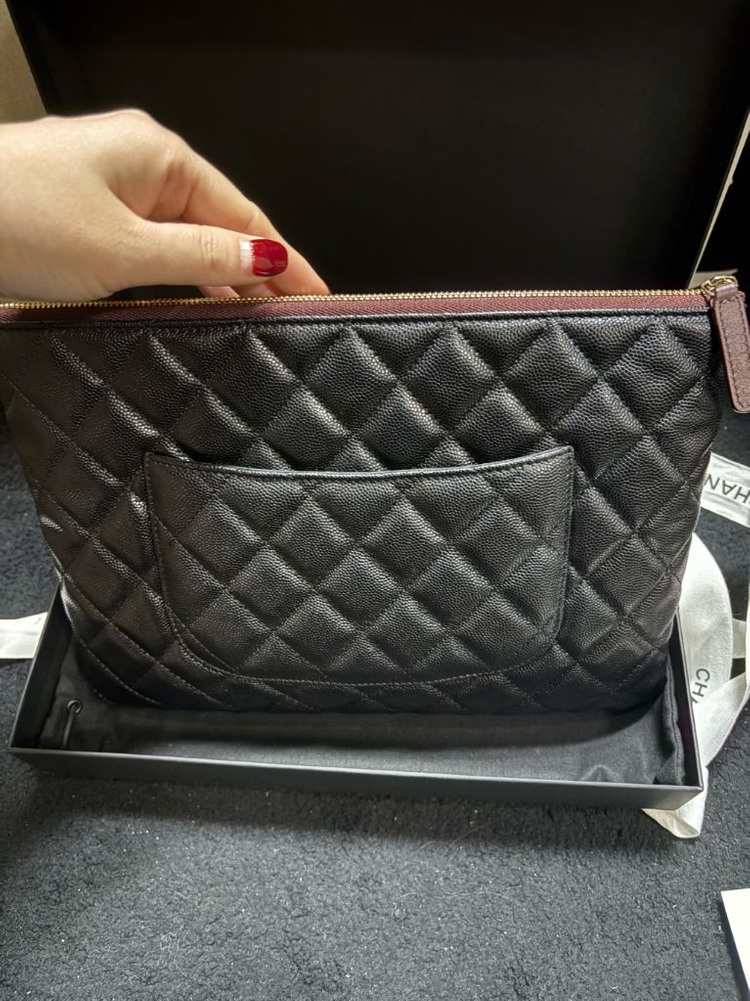 샤넬 클래식 클러치 뉴미듐--1