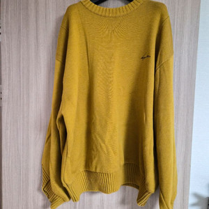 송지오 옴므 엠브로이드 자수 니트(새상품)