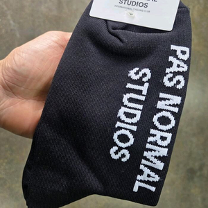 파스노말스튜디오 오버삭스