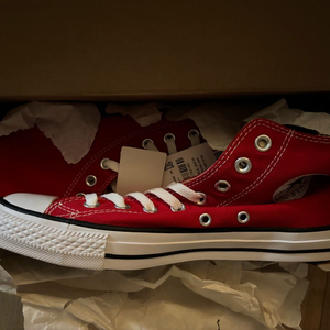 클래식 하이탑 로우 스니커즈 레드