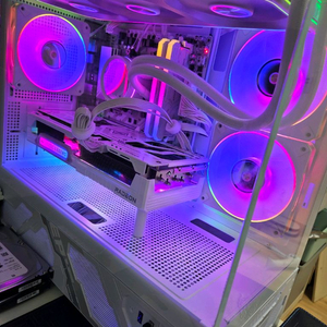 라이젠 9800x3d + rx9070xt 게이밍 본체 판매합니다.(초고사양 컴퓨터)