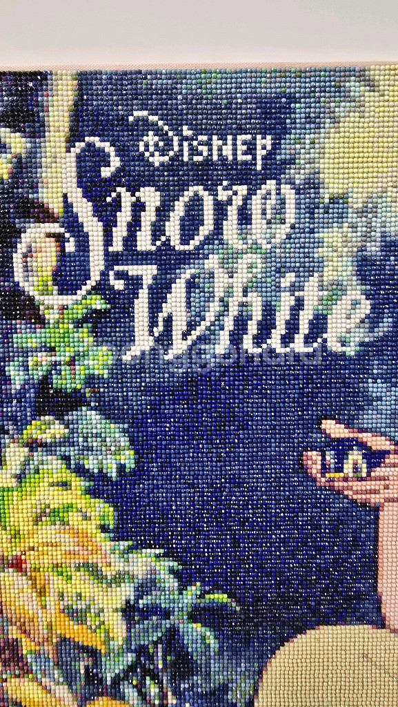 백설공주 보석 십자수 액자--1